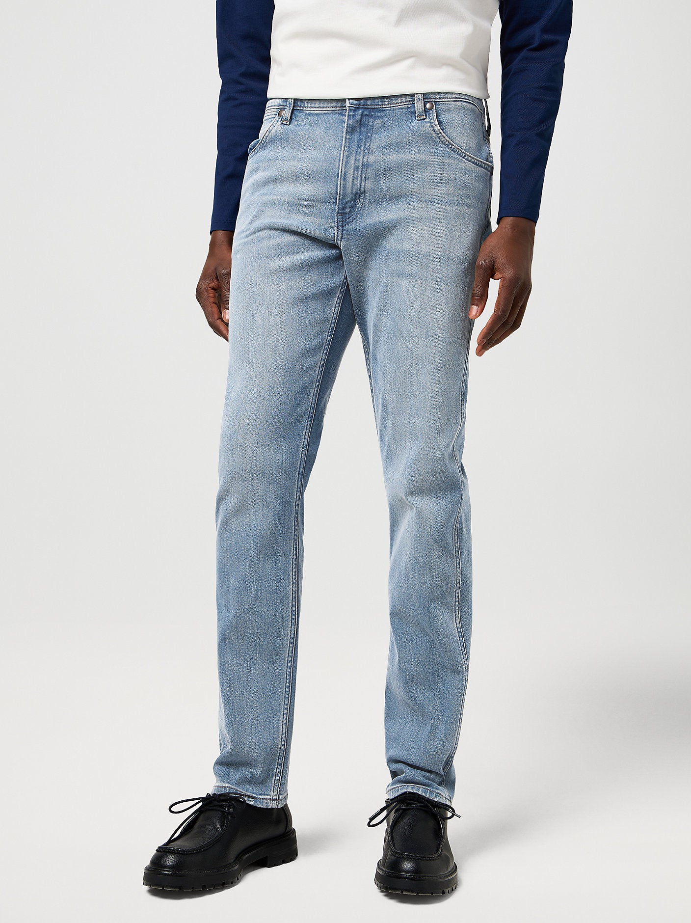 Wrangler Greensboro High Stretch Straight Jean (Grey Light)