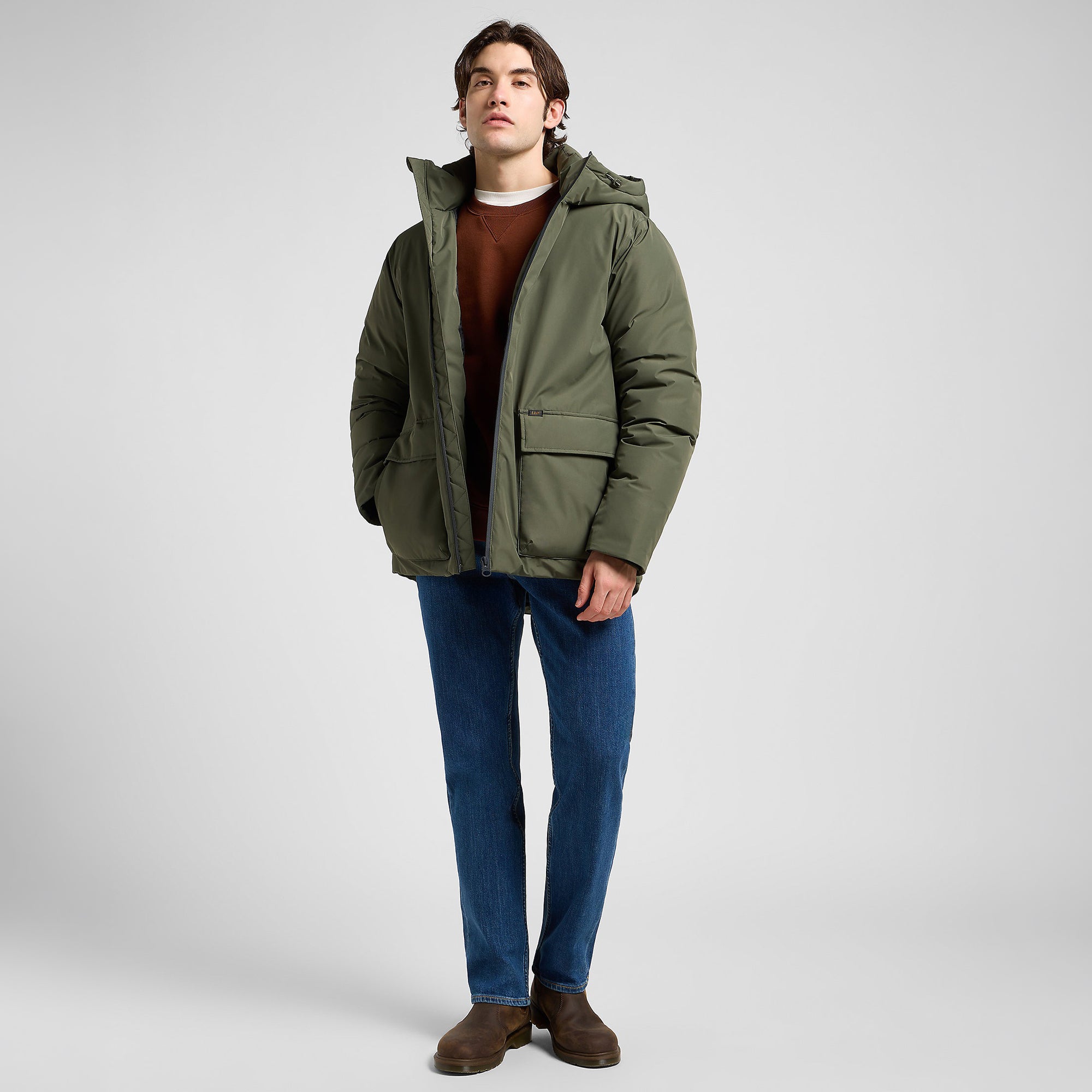 LEE Men’s Hooded Short Puffer Jacket Olive Gray – Regular Fit, Recycled Polyester, Water‑Repellent Winter Outerwear