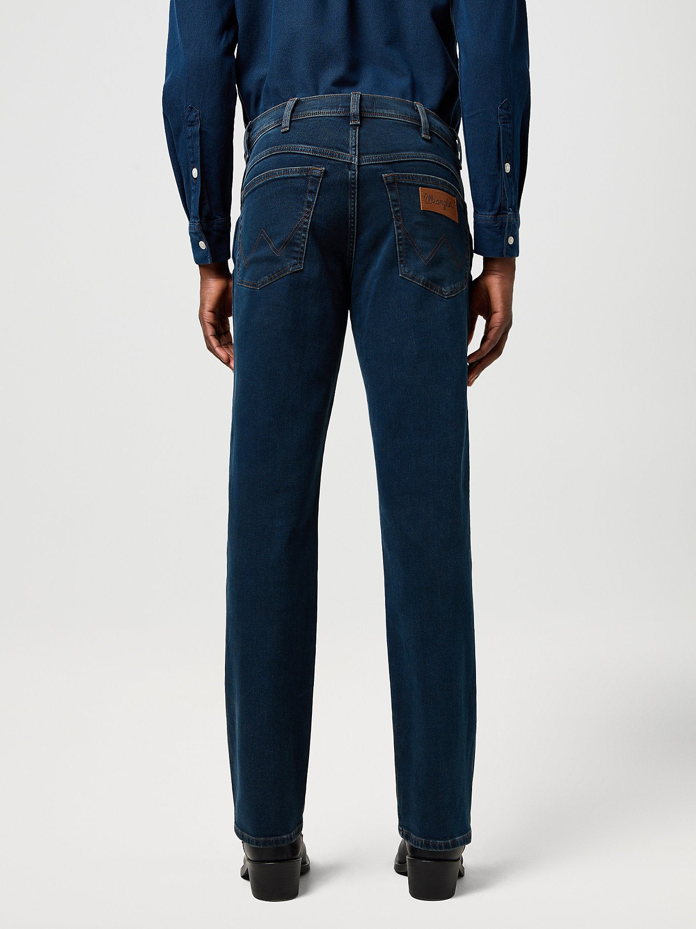 Wrangler Texas Low Stretch Straight Leg Jean for Men - Comfortable Denim