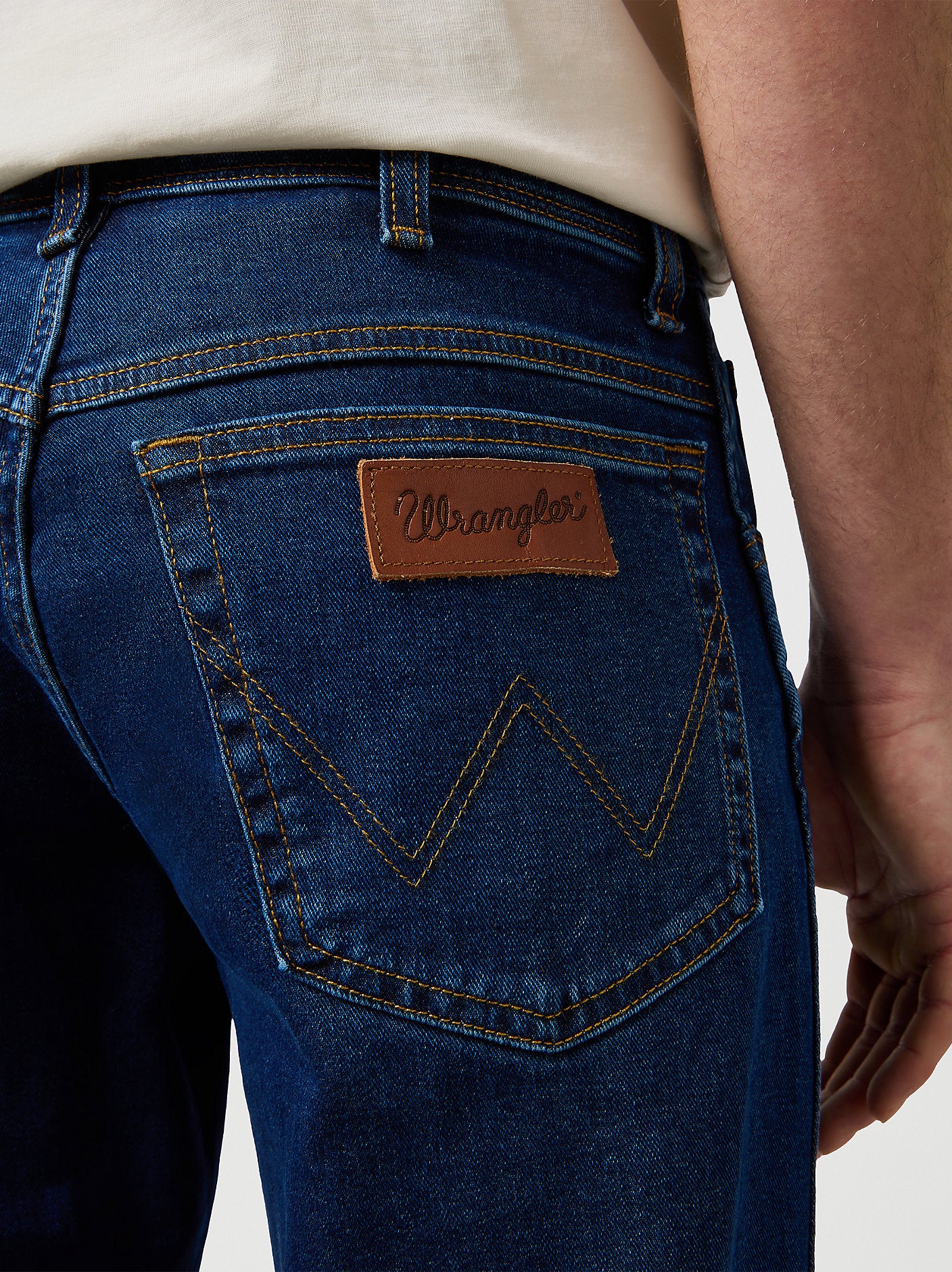 Wrangler Texas Medium Stretch Straight Jean Darkstone