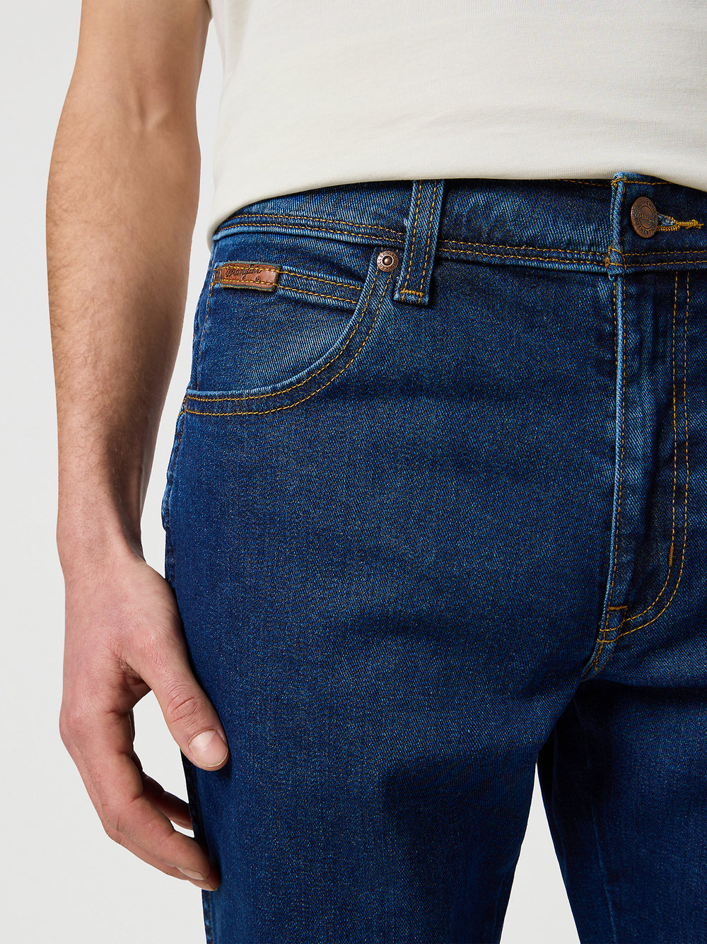 Wrangler Texas Medium Stretch Straight Jean Darkstone